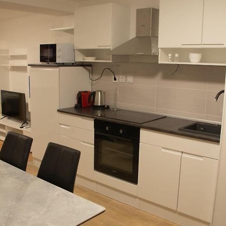 Cosy Charming Apartment Near The Palace สปลิท ภายนอก รูปภาพ