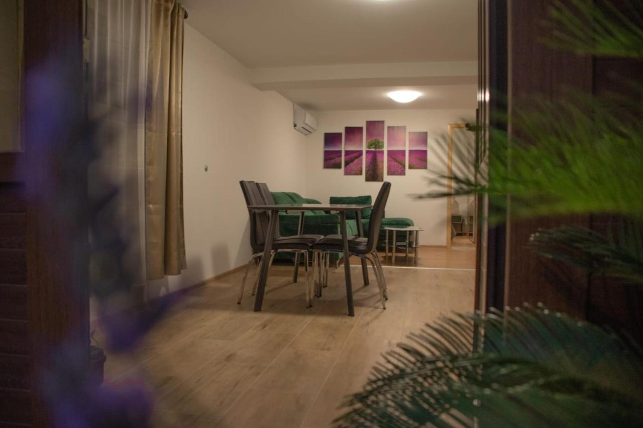 Cosy Charming Apartment Near The Palace สปลิท ภายนอก รูปภาพ