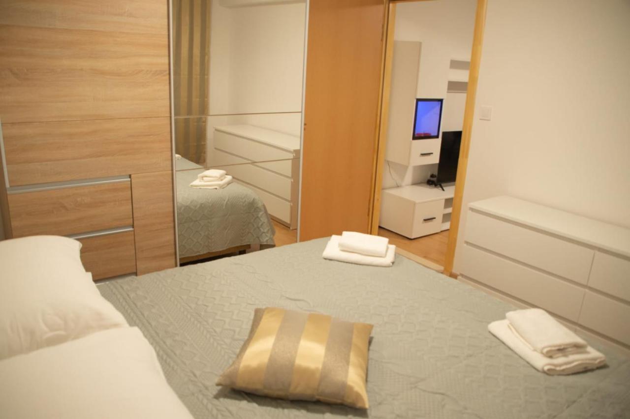 Cosy Charming Apartment Near The Palace สปลิท ภายนอก รูปภาพ