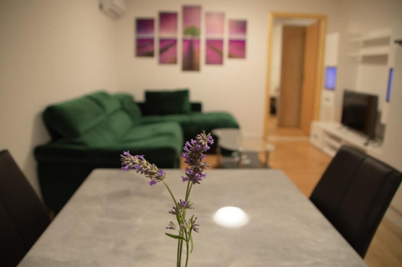 Cosy Charming Apartment Near The Palace สปลิท ภายนอก รูปภาพ
