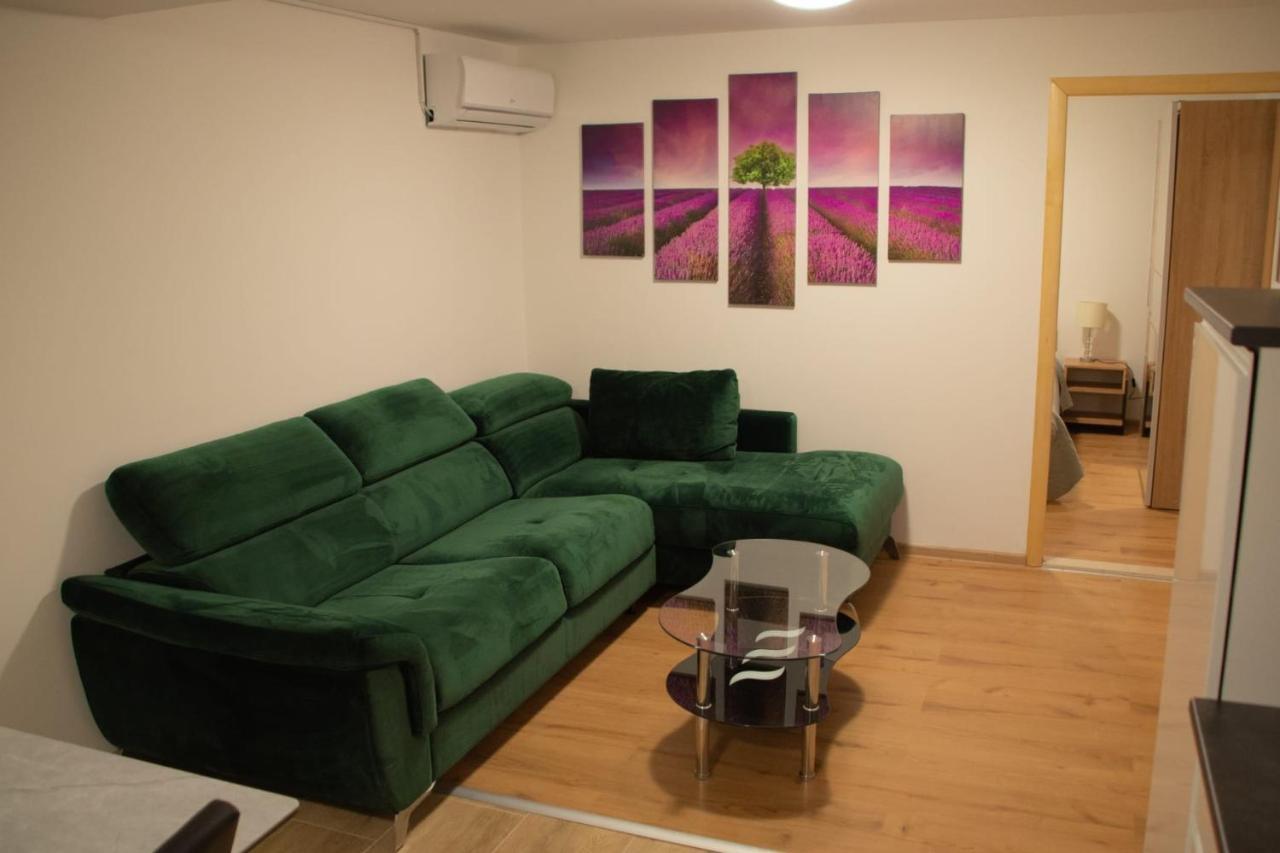 Cosy Charming Apartment Near The Palace สปลิท ภายนอก รูปภาพ